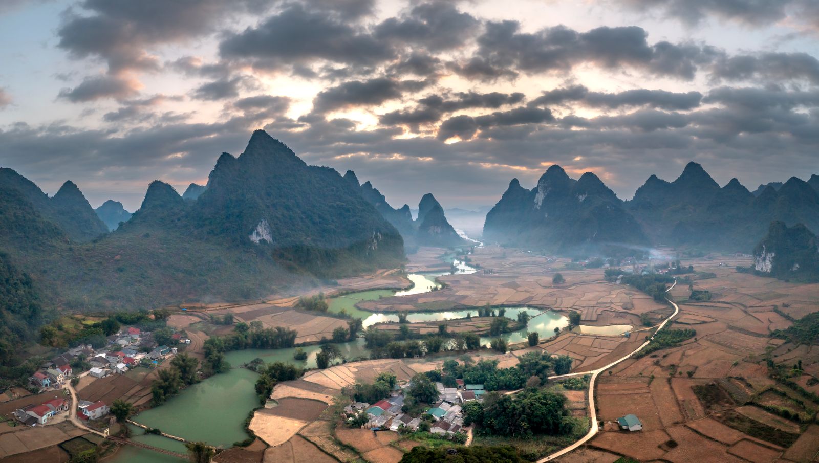 Misty mountain valley at sunrise, similar to the Blue Mountains near Sydney